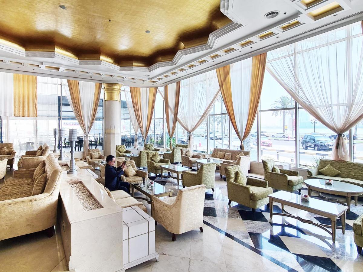 Corniche Hotel 5*