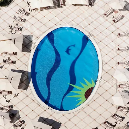 Corniche Hotel Sharjah 